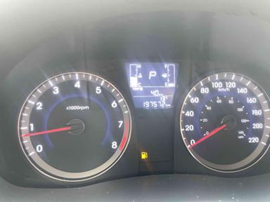 Hyundai Accent 2015 - Thumbnail 10