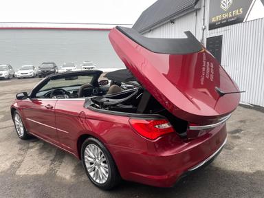 Chrysler 200 2011 - Thumbnail 26