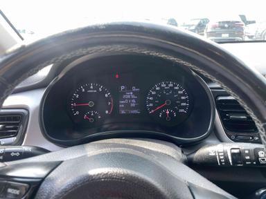 Kia Rio 5 portes 2018 - Thumbnail 11