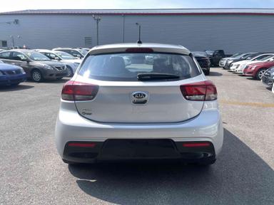 Kia Rio 5 portes 2018 - Thumbnail 8