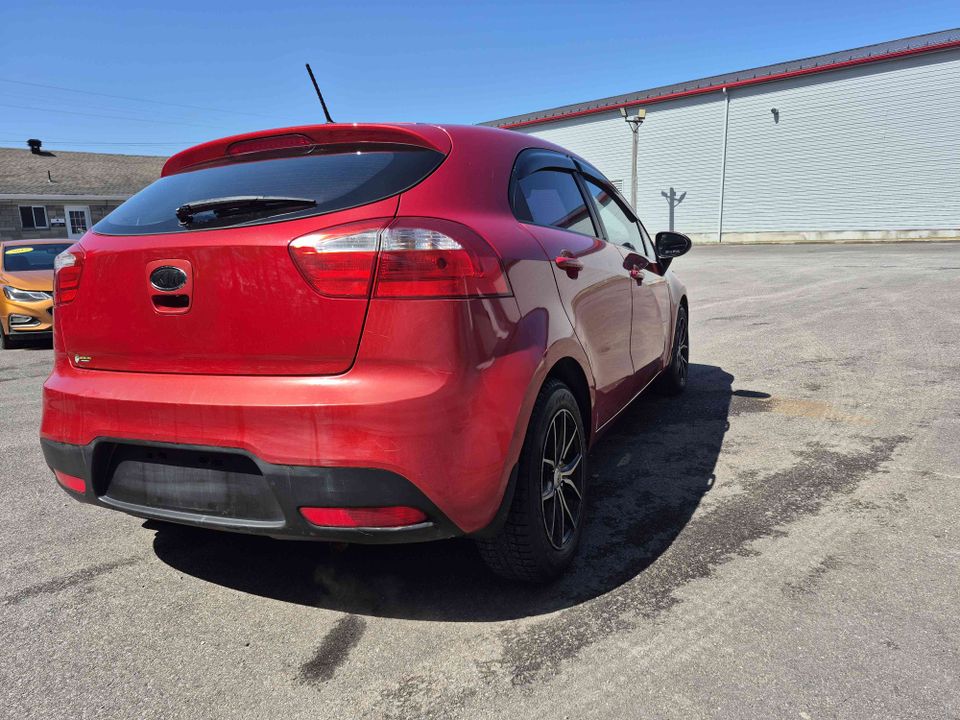 KIA Rio 5-Door 2012 - Image 5