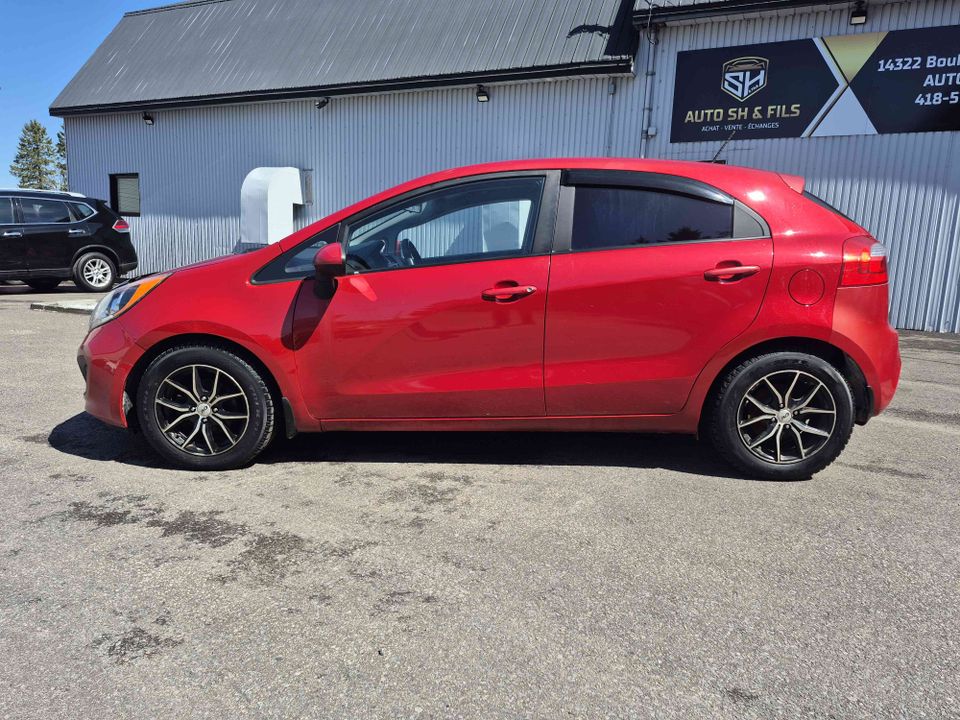 KIA Rio 5-Door 2012 - Image 8